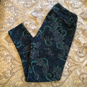 LuLaRoe Leggings - paisleys